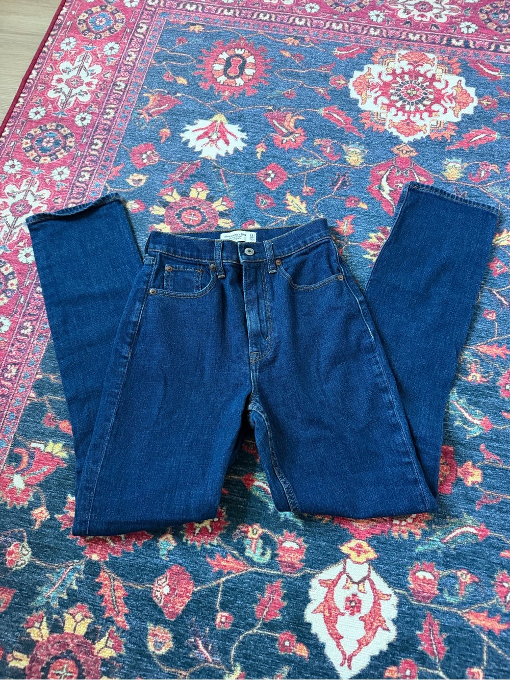 Abercrombie & Fitch The Slim Straight Ultra High Rise